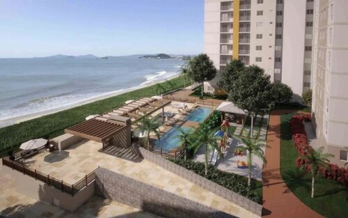 Resort Apto Frente ao Mar!!! Pé na Areia