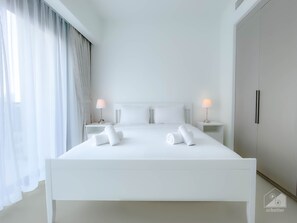 Apartamento (1 Bedroom) | 1 quarto, ferros/tábuas de passar roupa, roupa de cama
