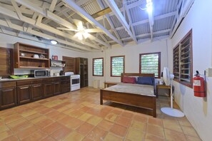 1 habitación, wifi y ropa de cama 