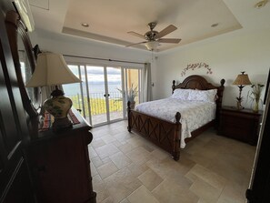 3 bedrooms, in-room safe, desk, iron/ironing board