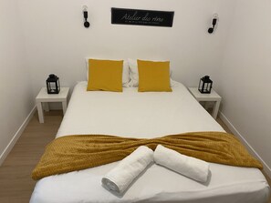 1 bedroom, iron/ironing board, free WiFi, bed sheets - Duplex Élégant (Groslay)