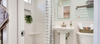 Cozy Simi Valley Studio < 10 Mi to Hiking & Golf
