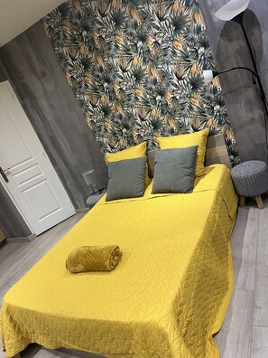 1 sovrum, strykjärn/strykbräda, wi-fi och sängkläder