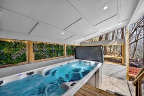 Bain à remous intérieur