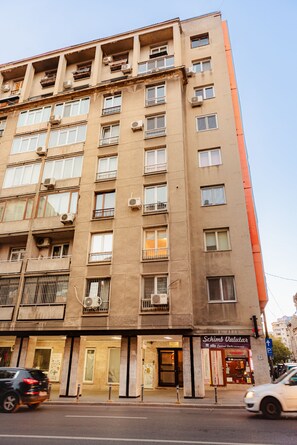 Exterior - Promenada Old Town (București)