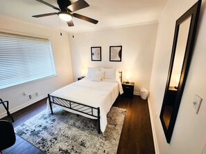 3 Schlafzimmer, Schreibtisch, Bügeleisen/Bügelbrett, kostenloses WLAN