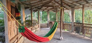 Terrace/patio - An oasis 5 minutes from Negril town. House with modern comforts; AC, Wifi (Negril)