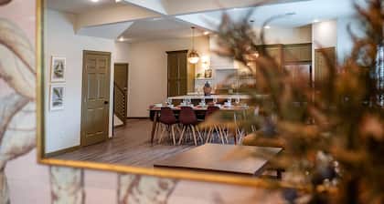 7BR 7BA Gated Luxury