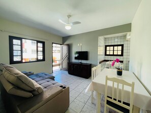 Family Apartment | Living area | Smart TV - Ancoragem (Bombinhas)