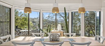 Bush setting and easy walk to beach