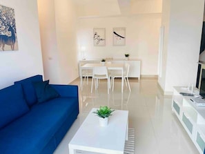 Apartment | Living area - Apartamento Acogedor Cerca de la Playa (Boca Chica)