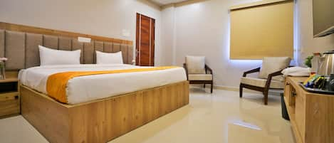 Deluxe Double Room | In-room safe, blackout curtains, free WiFi