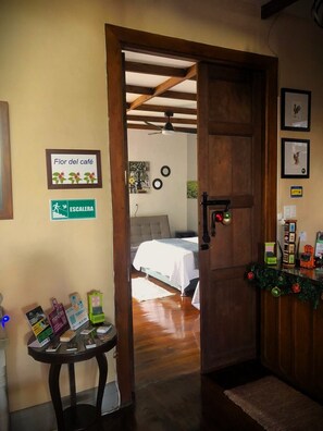 Décoration personnalisée, ameublement personnalisé, Wi-Fi gratuit