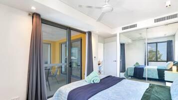 2 soverom, strykejern/-brett og sengetøy