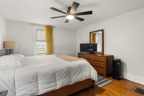 3 Schlafzimmer, Bügeleisen/Bügelbrett, WLAN, Bettwäsche