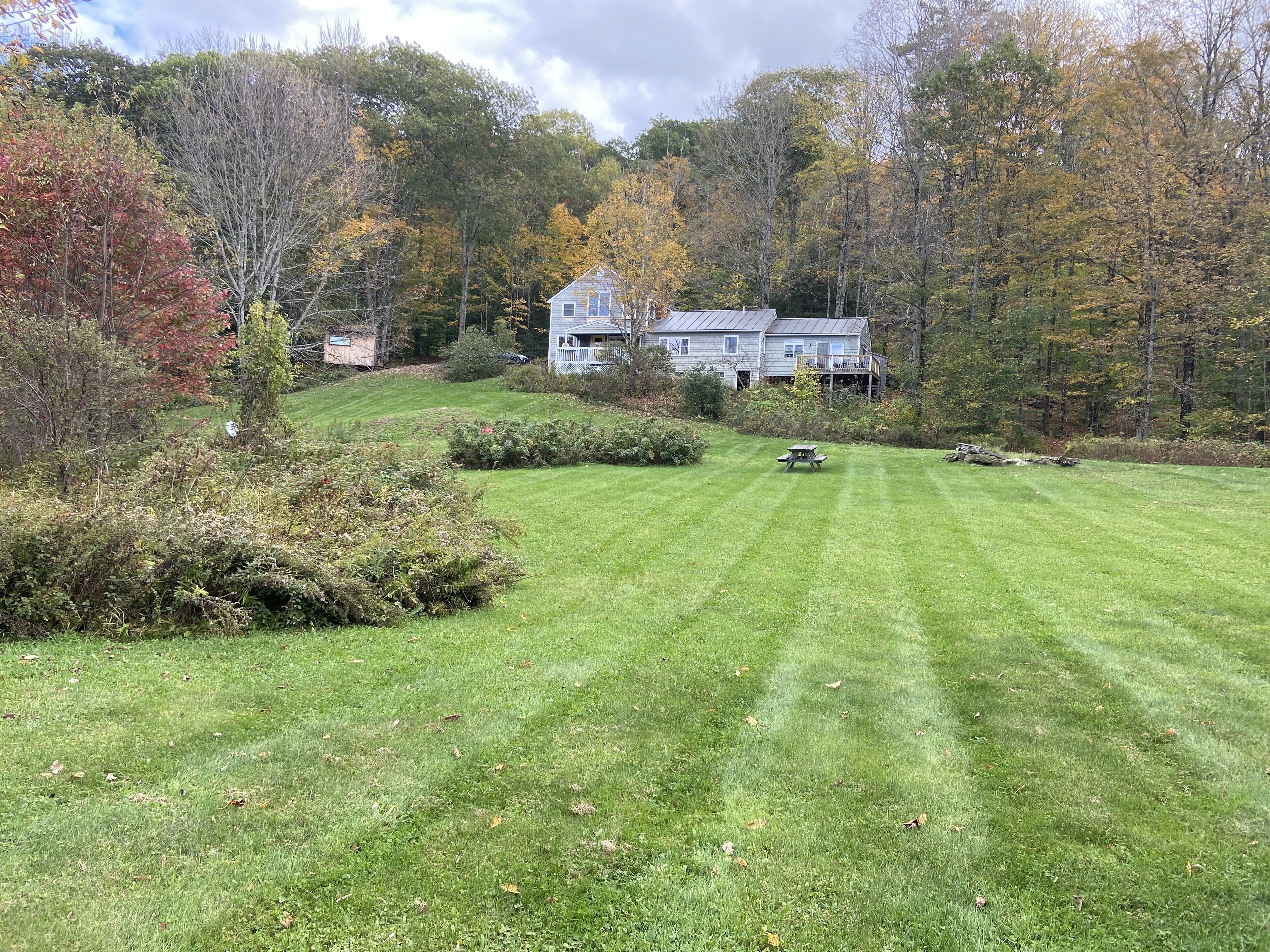4 Bedroom Home Convenient to the Upper Valley, Ski Resorts, and VAST Trails.