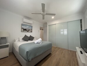 4 chambres, fer et planche à repasser, Wi-Fi gratuit, draps fournis