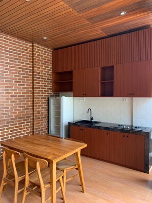 Superior-Doppelzimmer | Gemeinschaftsküche | Herdplatte, Geschirrspüler, Wasserkocher mit Kaffee-/Teezubehör