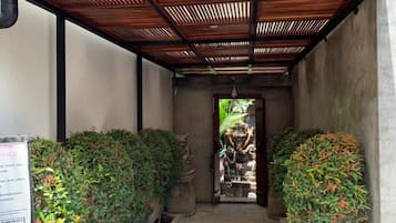 Bagian depan properti