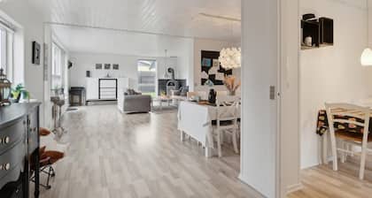 Cozy home in Skagen with kitchen
