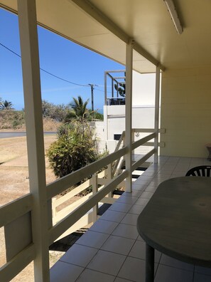 Terrace/patio - Emu Park Beach front Apartment (Emu Park)