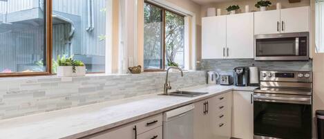 Fridge, microwave, oven, dishwasher