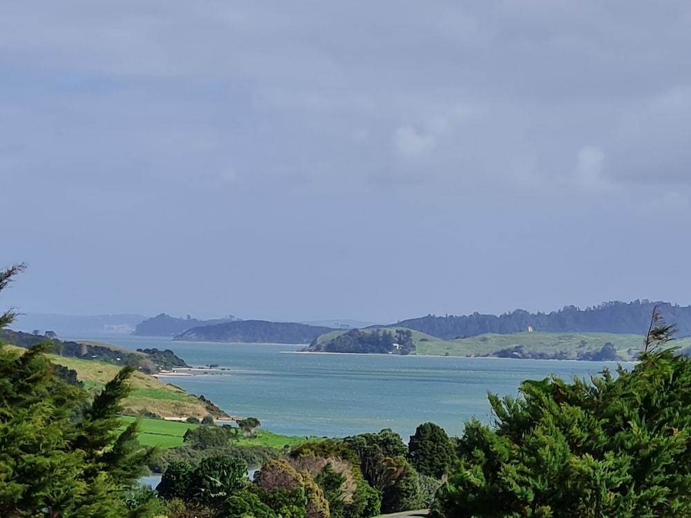 Kaipara Harbour Views. Kaiwaka Vrbo