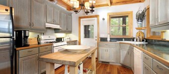 Entire cabin in Tallahassee