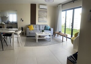 Smart TV - Downtown Punta Cana Villa (Punta Cana)