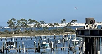 Waterfront Coral by the Sea! Dolphins! Pets Ok!
