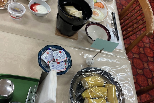 Daily local cuisine breakfast (JPY 1650 per person)