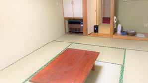 標準四人房