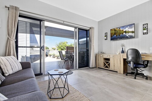 Modern Luxury Studio