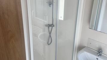 Shower, towels