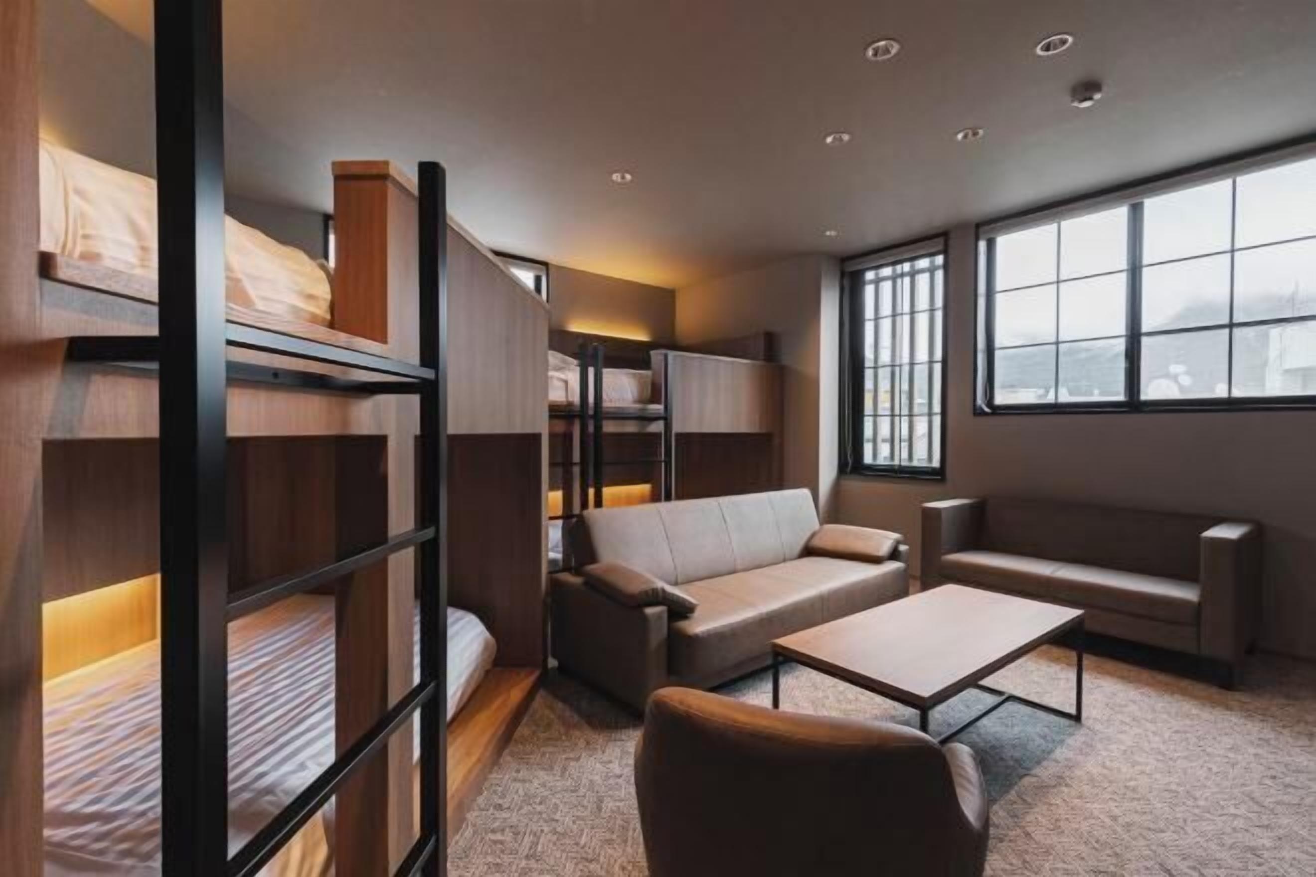 Cubrecamas, camas plegables/adicionales gratuitas y wifi gratis 