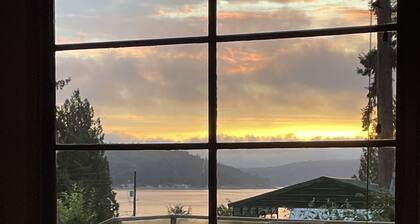 Scenic View Cabin Near Alderbrook Resort