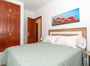 2 camere, ferro/asse da stiro, accesso a Internet, lenzuola