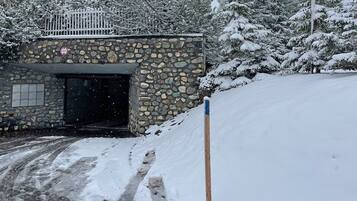 Enceinte de lâhĂ©bergement