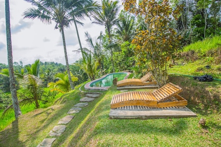 Outdoor pool. Pesona Bali Ecolodge