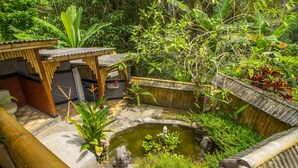 Bali Villa | Bad | Dusj og håndklær