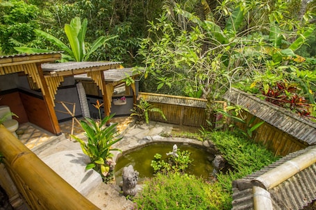 Bali Villa | Bathroom | Shower, towels. Pesona Bali Ecolodge