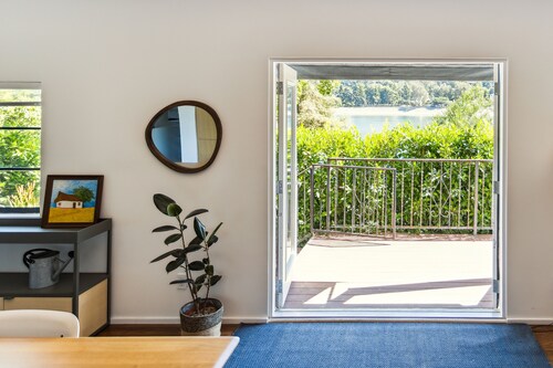 Experience Modern Luxury at Silverlake Waterfront