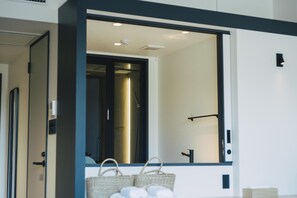 Standard Loft | Bathroom | Towels