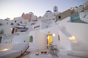 Apartment, Ensuite, Sea View (Vasilios' Cave) | Interior