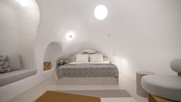 Romantic Apartment, Ensuite, Sea View (Theodora) | Soundproofing, iron/ironing board, free WiFi