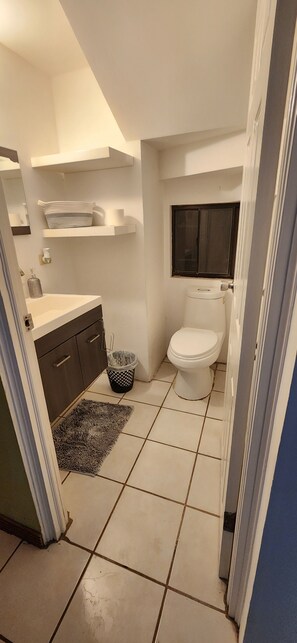 Towels, toilet paper