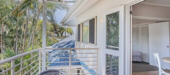 Hastings Cove 2 Bedroom Upstairs Estuary Water View Apartment