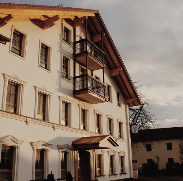 Front of property - Gasthof & Hotel Bichler (Emmering)