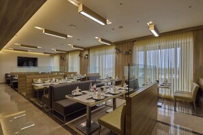 Restaurant - Grand Continent Hosur A Sarovar Portico Affiliate Hotel (Hosur)