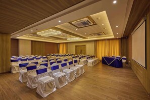 Meeting facility - Grand Continent Hosur A Sarovar Portico Affiliate Hotel (Hosur)